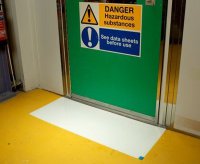 Tappeto 3M Nomad 4300 decontaminante con 40 fogli adesivi trasparenti - 45 x 90 cm