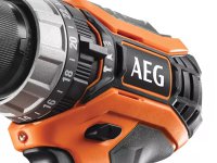 Trapano avvitatore compatto a percussione AEG BSB 18C2, 18V coppia 50 Nm in Kit