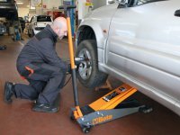 Sollevatore idraulico Beta 3030H/2T grande altezze a 6 ruote da 2t