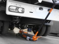 Sollevatore idraulico lungo Beta 3033/3T ribassato a 4 ruote da 3t