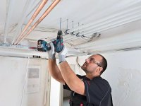 Bosch Trapano avvitatore con percussione 18V-28 Professional in Kit