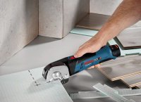 Cesoia universale GUS 12V-300 con batteria da 12V 2,0Ah