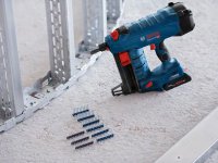 Bosch chiodatrice a batteria GNB 18V-38 Professional BITURBO dritta, chiodi 13-38mm
