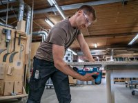 Bosch Kit trapano, sega immersione, levigatrice e seghetto alternativo con 3 batterie e valigette