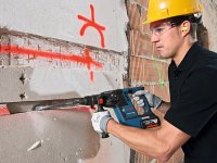Bosch martello perforatore GBH 18V-26 F con aspiratore GDE 18V-16, 2 batterie 5.5Ah e valigetta
