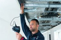 Rilevatore termico Bosch GIS 1000 C + batteria e caricabatteria