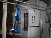 Torcia GLI 18V-300 Bosch con gancio senza batteria 14.4–18 V