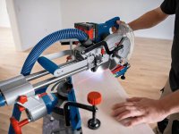 Bosch troncatrice radiale GCM 18V-216 D Professional BUTURBO con lama da 216mm