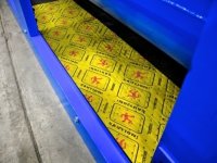 Rotolo assorbente alta visibilità Carvel 81x9100cm forato e pre-tagliato per sversamenti, 224lt