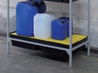 Scaffalatura con 3 vasche di raccolta Carvel 1000x600x2000mm per liquidi pericolosi, capacità 180lt