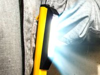 Lampada tascabile in ABS CAT CT 1000 con base magnetica, 175 lumen