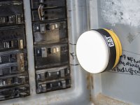 Lampada CAT micro utility light con base magnetica, 150 lumen
