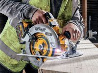 Sega circolare DeWalt DCS573 190mm in kit con 2 batterie 5,0Ah Powerstack