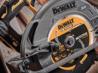 Sega circolare DeWalt DCS573 190mm in kit con 2 batterie 5,0Ah Powerstack