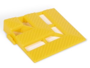 Elemento angolare in polietilene Fami MAT 110x110x25mm per tappeto antisdrucciolo (10pz)