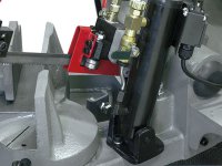 Segatrice a nastro Fervi 0692/230V con discesa manuale e idraulica 0,75kW