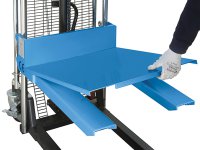 Sollevatore idraulico Fervi 0782 con piattaforma e forche, 400kg