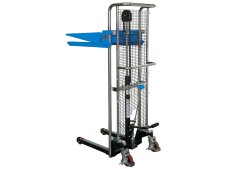 Sollevatore idraulico Fervi 0782 con piattaforma e forche, 400kg Sollevatore idraulico Fervi 0782 con piattaforma e forche, 400kg