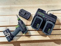 Set di ricarica Festool SYS 18V con 4 batterie BP18 da 4,0 Ah e carica batterie TCL 6 DUO