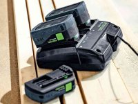 Set di ricarica Festool SYS 18V con 4 batterie BP18 da 4,0 Ah e carica batterie TCL 6 DUO