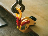 Pinza sollevamento lamiera in verticale e orizzontale Finat TPS, portata 0,75-3 ton