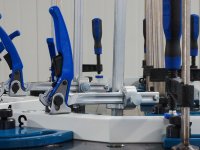 Morsetto di fissaggio a leva GPPH scartamento variabile per tavoli fori 16mm