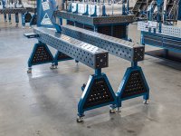 Supporto saldatura con ruote SteelExpert Trestle GPPH spessore 25mm, fori 28mm in griglia diagonale