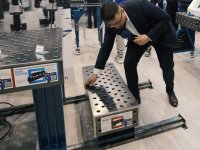 Tavolo saldatura su binari GPPH Slide System SteelMax 1,5x1mt, fori 28mm con 2 Trestle