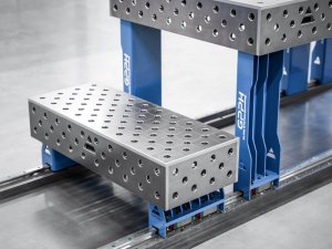 Tavolo saldatura su binari GPPH Slide System SteelMax 1,5x1mt, fori 28mm con 2 Trestle