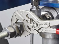 Knipex pinza chiave cromata rivestita in resina sintetica per tubi e dadi, 180mm