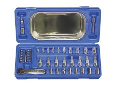 Set 65 bussole Kravm con cricchetto attacco 1/4" in valigetta magnetica Set 65 bussole Kravm con cricchetto attacco 1/4" in valigetta magnetica