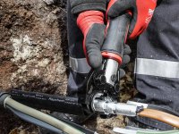 Crimpatrice idraulica Milwaukee HCCT One-Key 53kN per connettori quadrati 300mm in Kit