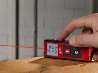 Distanziometro LASER LDM 30 fino a 30m display LCD a tre linee