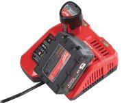 Energy Kit Milwaukee 2 batterie M18 5.0Ah resistenti agli agenti chimici e caricabatterie rapido