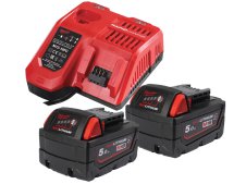 Energy Kit Milwaukee 2 batterie M18 5.0Ah resistenti agli agenti chimici e caricabatterie rapido