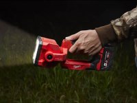 Faro M18 SLED-0 con LED M18 a lunga distanza 1250 lumen