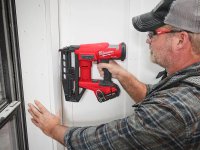 Groppinatrice a batteria Milwaukee M18 Fuel FN16GS dritta 1,6mm, groppini 25-64mm
