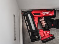 Groppinatrice a batteria Milwaukee M18 Fuel FN16GA piegata 20°, groppini 32-64mm