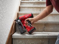 Groppinatrice a batteria Milwaukee M18 Fuel FN16GA piegata 20°, groppini 32-64mm
