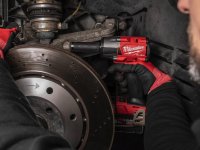 Kit Milwaukee 18V Avvitatore FMTIW2F12 + Tassellatore FHX con 2 batterie e valigette