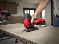 Milwaukee trapano avvitatore M18 FDD2 e seghetto alternativo M18 FBJS in Kit 18V