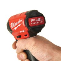Avvitatore ad impulsi compatto silenzioso Milwaukee M18 FQID-502X in Kit
