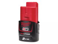 Energy Kit M18 HNRG-302 Milwaukee con 2 batterie 3Ah e caricabatterie + batteria M12 OMAGGIO