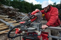 Troncatrice radiale a batteria Milwaukee M18 FMS254-0 per legno