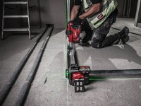 Kit livella laser Milwaukee M12 3PL a 3 linee verdi con accessori