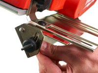Pialla a batteria Milwaukee M18 BP truciolo 0-2mm in Kit con valigetta e 2 batterie