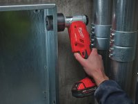 Punzonatrice a batteria Milwaukee M18 HKP con punzoni e matrici M16-M40 in Kit