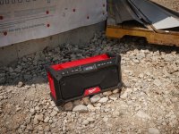 Radio da cantiere a batteria/corrente Milwaukee M18 sintonizzatore DAB+ e FM