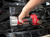Rivettatrice a batteria compatta Milwaukee M12 BPRT rivetti da 2,4 - 4,8mm
