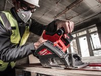 Sega ad immersione Milwaukee M18 Fuel FPS55 per legno lama 165mm in Kit